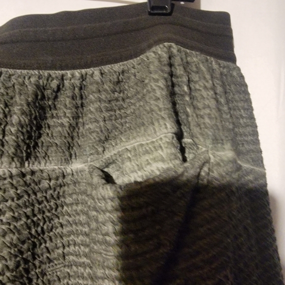 Nike Men's Dri-Fit Yoga 3/4 Length Cropped Pants Green DD2178-355 Size XXL-TALL - Picture 4 of 7